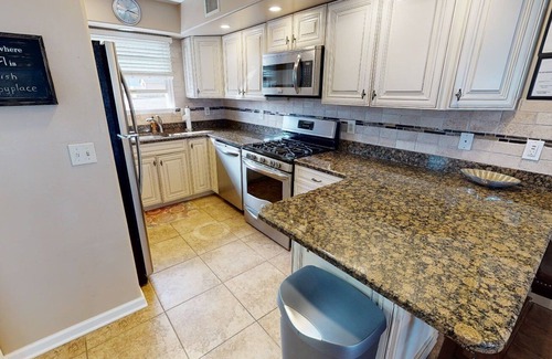 Point Pleasant Beach House | RIV1001 | Waterfront 3BR 2.5ba Townhouse w views, parking, go fishing/crabbing anytime!