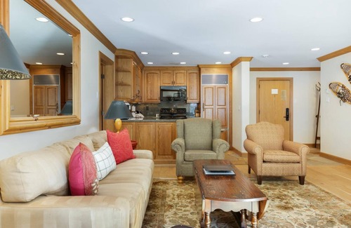 Vail Apartment | Riva Ridge 715 | 2BR Vail Village
