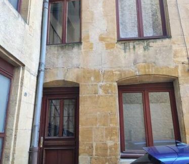 Sedan Apartment | Rivage Ardennais - chateau - CHU -T2-queen size