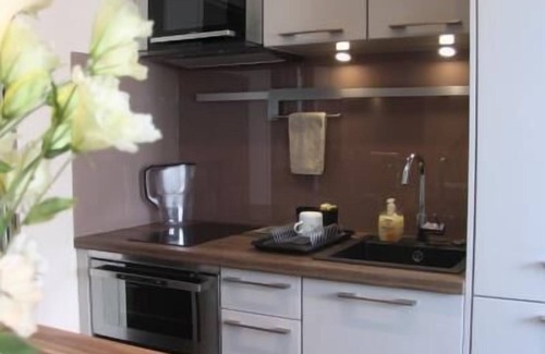 Champigny-sur-Marne Apartment | 'Rive Gauche', 2 steps from Paris, with Garden 'Like at Home'