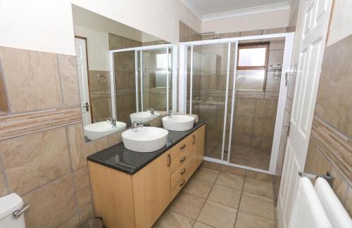 uMngeni Cabin | River Bend Farm