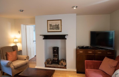 Dorchester House | River Cottage at Athelhampton House