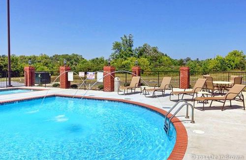 Sevierville Apartment | River Crossing #405