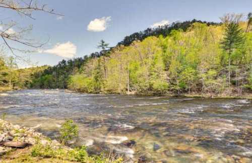 Tellico Plains House | River Escape River Front Cabin