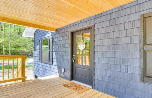 Tellico Plains House | River Escape River Front Cabin