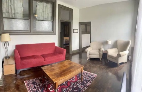 Stratford Apartment | River Facing Condo - 2 bedroom w/kitchen 3rd floor