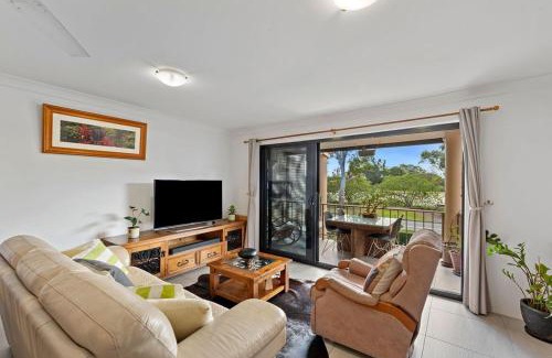 Maroochydore Apartment | River Flow Retreat -2BR By Maroochy River & Island