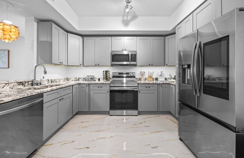Merritt Island Condo | RIVER FLY IN: The Merritt, Launchpad Lookout View