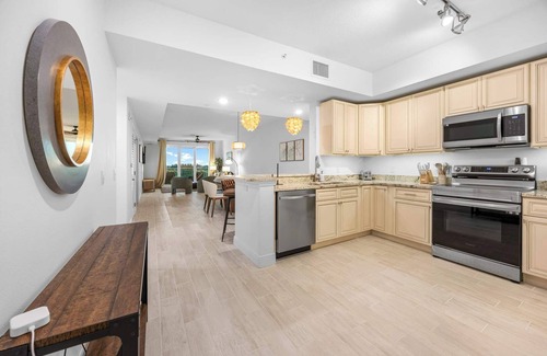Merritt Island Condo | RIVER FLY IN: The Meritt, River & Runway View
