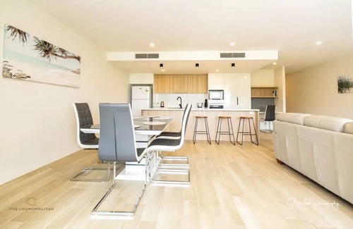 Maroochydore Apartment | RIVER FRONT AND OCEAN VIEW 2 BDEROOM DELUXE UNIT