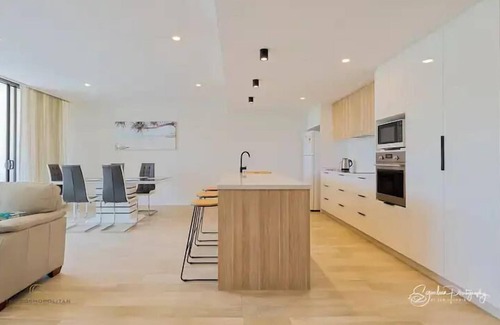 Maroochydore Apartment | RIVER FRONT AND OCEAN VIEW 2 BDEROOM DELUXE UNIT