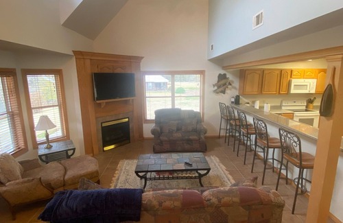 Mountain Home House | River-front home perfect for a getaway or fishing excursion. Pet-friendly!