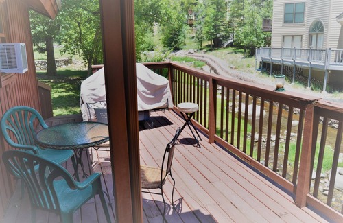 Ruidoso Cabin | River Hideout | Deck Cozy Pet Friendly