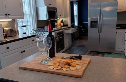 Rumford Point House | River House Rumford Point. 14 mins to Sunday River