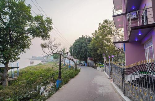 Basirhat Hotel | River Leaf Inn