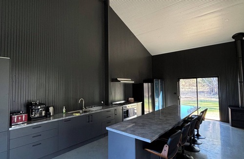 Torrumbarry House | River lodge private retreat.nMurray River at your Doorstep 25min from Echuca .