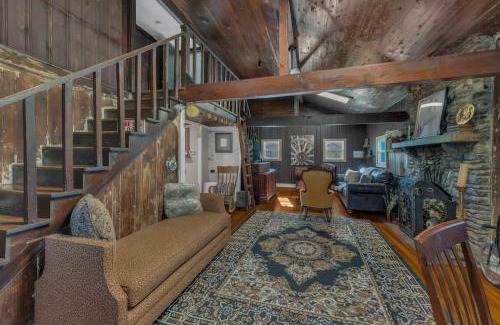 Madison House | River Lodge Rustic Retreat - 15 Mins from DT Nashville