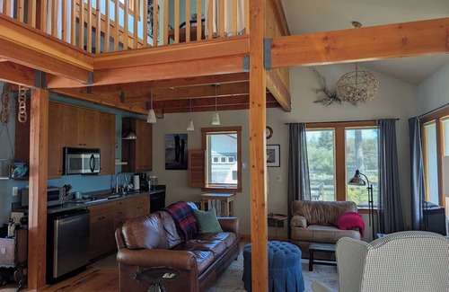 Skamokawa House | River Loft Cabin on Columbia, River Loft Cabin