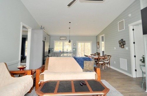 Great Cacapon House | River Nest - Newly Constructed!