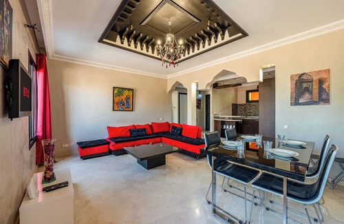 Palmeraie Apartment | River Palm Oasis, Pools, Netflix & Comfort