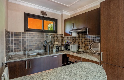 Palmeraie Apartment | River Palm Oasis, Pools, Netflix & Comfort