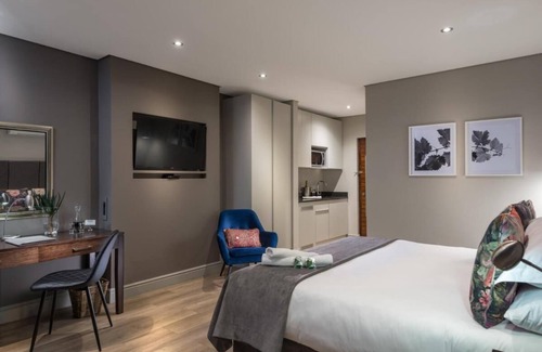 Upington Bed & Breakfast | River Place Manor - Deluxe Double or Twin Room
