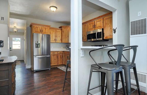 Salida House | River R&R Historic mountain views. Ski Monarch 25 miles. Blocks from downtown.