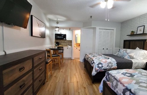 River Ranch Condo | River Ranch BISON RANCH HOUSE steps to Pool! 246