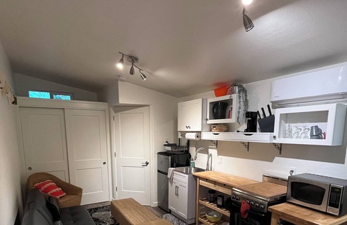 Murphy Apartment | River Rapids home: new 2023, hot tub March 2024