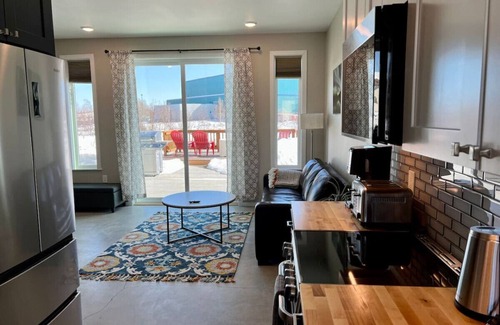Fairbanks House | River Rest 2: On river, prime location in town.
