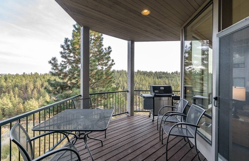 Southwest Bend Villa | River Ridge 321a
