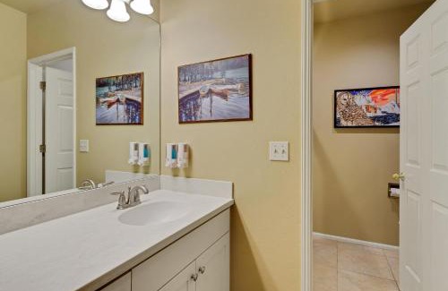 Century West House | River Ridge 330B - Meredith Lodging