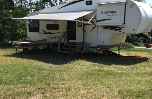 Frankfort House | River Road reasonable RV