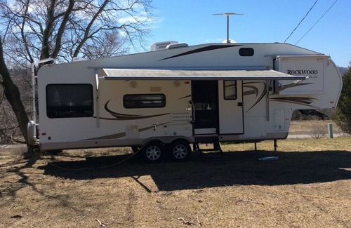 Frankfort House | River Road reasonable RV