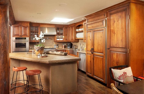 Aspen Ski Chalet | River Rock - Private rooftop with plunge pool and hot tub