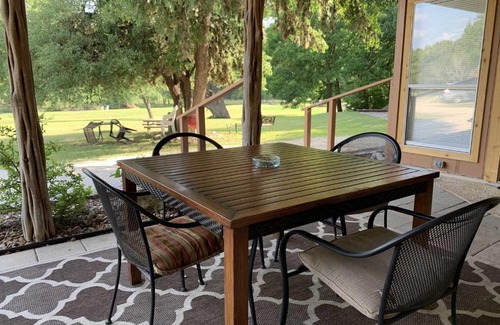 Kerrville House | River Run Lodge on Guadalupe