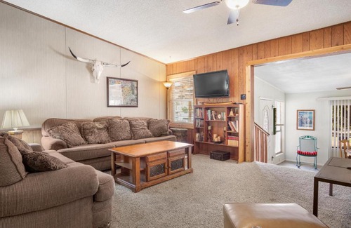 Kerrville House | River Run Lodge on Guadalupe