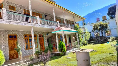 Kasol House | River-Run Resort