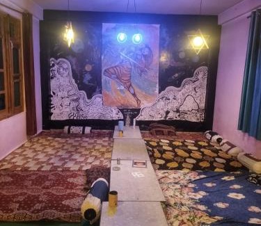 Kasol House | River-Run Resort