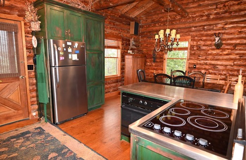 Eagle Rock Cabin | River's Bend Cabin Offers Solitude and Play on the Upper James River