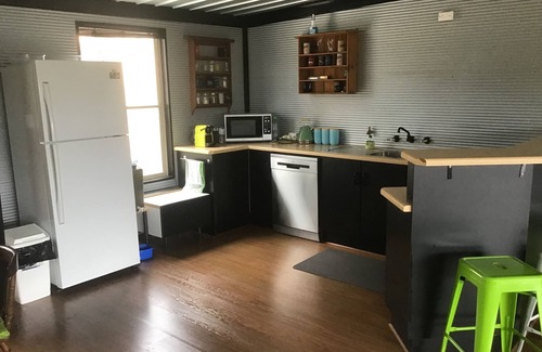 Nildottie House | River shack 100m off the river with lovely river views.