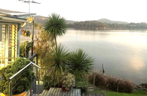 Bar Point House | river specials .DYARUBBIN. fireside living HAWKESBURY RIVER spectacular views