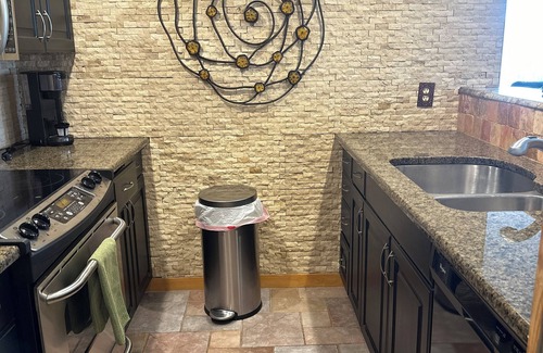 Kerrville Condo | River, swimming Pool, Tennis, Kayaking, Dining, Walking/Running Trails, Views