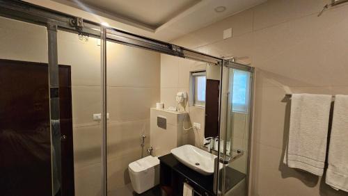 Todupulai Resort | River Terrace Resort And Spa