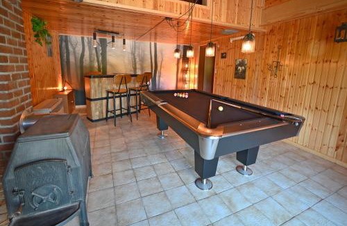 Rendeux Ski Chalet | River View