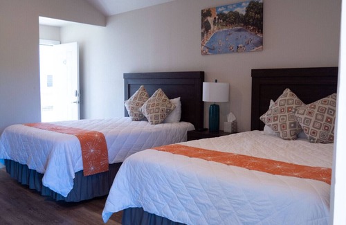 Kerrville Cabin | River View Double Queen Cottage near Downtown #24