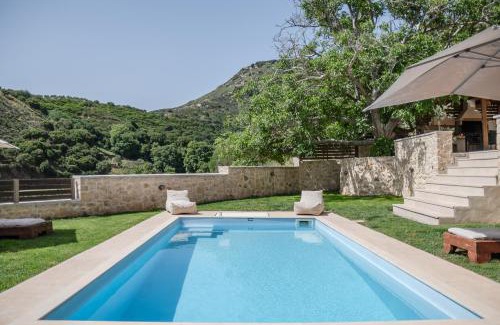 Rethymno Villa | River View
