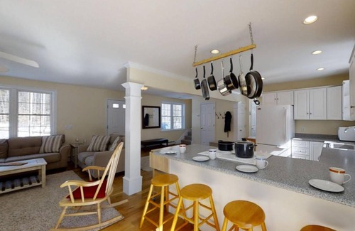 Center Conway House | River View House
