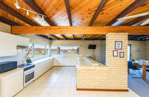 Guilderton House | River View Retreat - Both Ocean and River Views