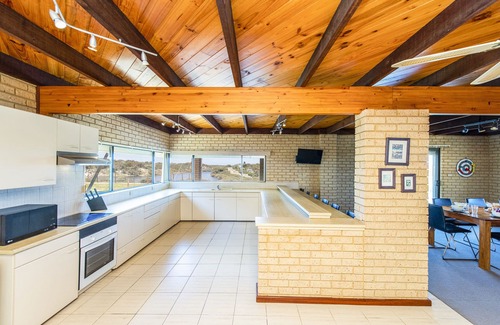 Guilderton House | River View Retreat - Ocean and River Views